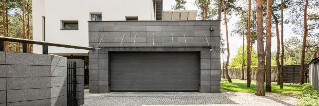 Is a detached garage covered under homeowners insurance